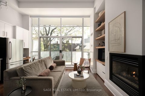 Photo 1 at 210 - 437 Roncesvalles Avenue, Roncesvalles, Toronto