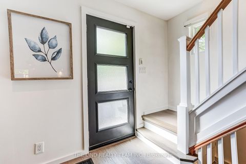 Photo 3 at 79 Maughan Crescent, Woodbine Corridor, Toronto