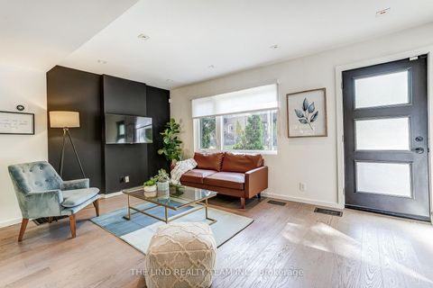 Photo 6 at 79 Maughan Crescent, Woodbine Corridor, Toronto