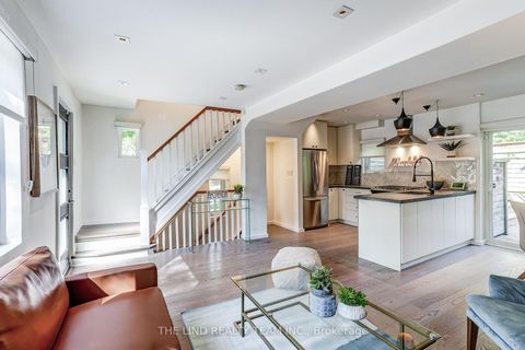 Photo 8 at 79 Maughan Crescent, Woodbine Corridor, Toronto