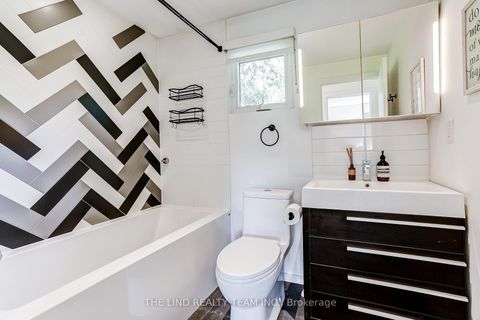 Photo 20 at 79 Maughan Crescent, Woodbine Corridor, Toronto