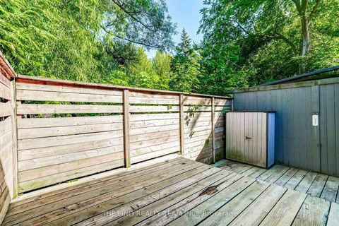 Photo 26 at 79 Maughan Crescent, Woodbine Corridor, Toronto
