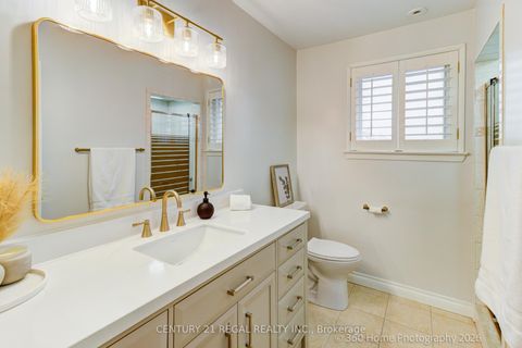 Photo 13 at 59 Beveridge Drive, Donalda, Toronto