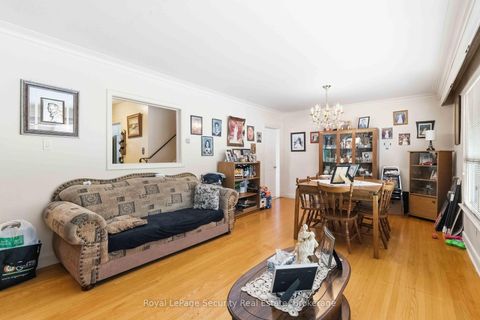 Photo 5 at 73 Saint Andrews Boulevard, The Westway, Toronto