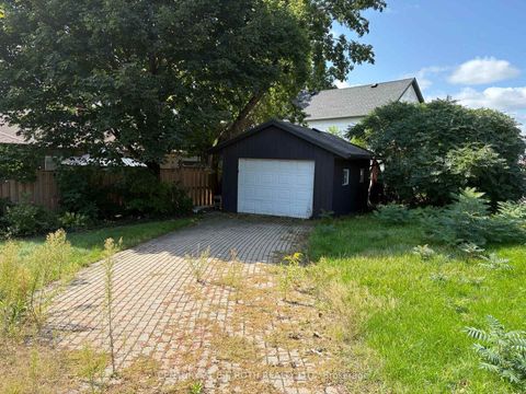 Photo 3 at 253 Dunlop Street E, North Shore, Barrie