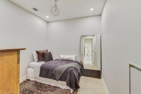 Photo 12 at 1104 - 48 St Clair Avenue W, St. Clair, Toronto
