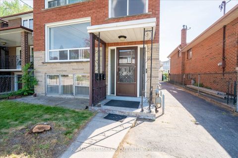Photo 2 at 11 Priscilla Avenue, Bloor West Village, Toronto