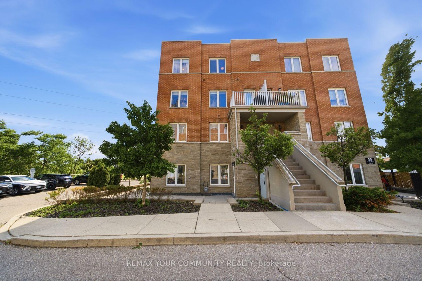 204 - 35 Richgrove Drive, Richview, Toronto 
