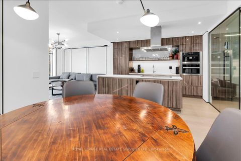 Photo 5 at 606 - 6 Jackes Avenue, Moore Park, Toronto