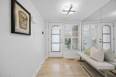 Photo 2 at 84 Connaught Avenue, Newtonbrook West, Toronto