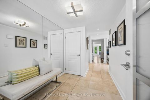 Photo 3 at 84 Connaught Avenue, Newtonbrook West, Toronto