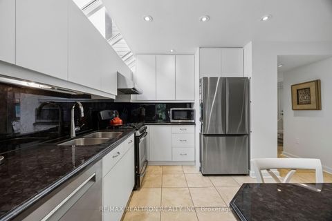 Photo 7 at 84 Connaught Avenue, Newtonbrook West, Toronto
