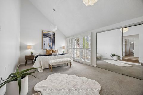 Photo 19 at 84 Connaught Avenue, Newtonbrook West, Toronto