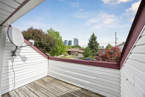 Photo 22 at 84 Connaught Avenue, Newtonbrook West, Toronto