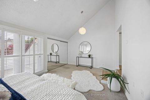 Photo 23 at 84 Connaught Avenue, Newtonbrook West, Toronto