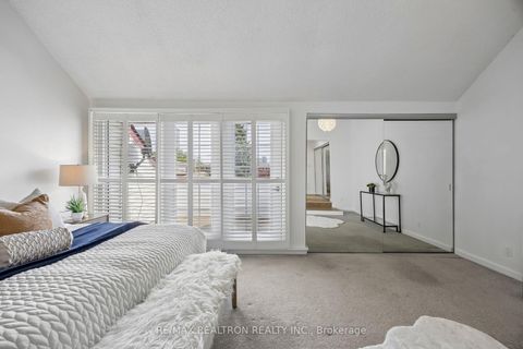 Photo 24 at 84 Connaught Avenue, Newtonbrook West, Toronto