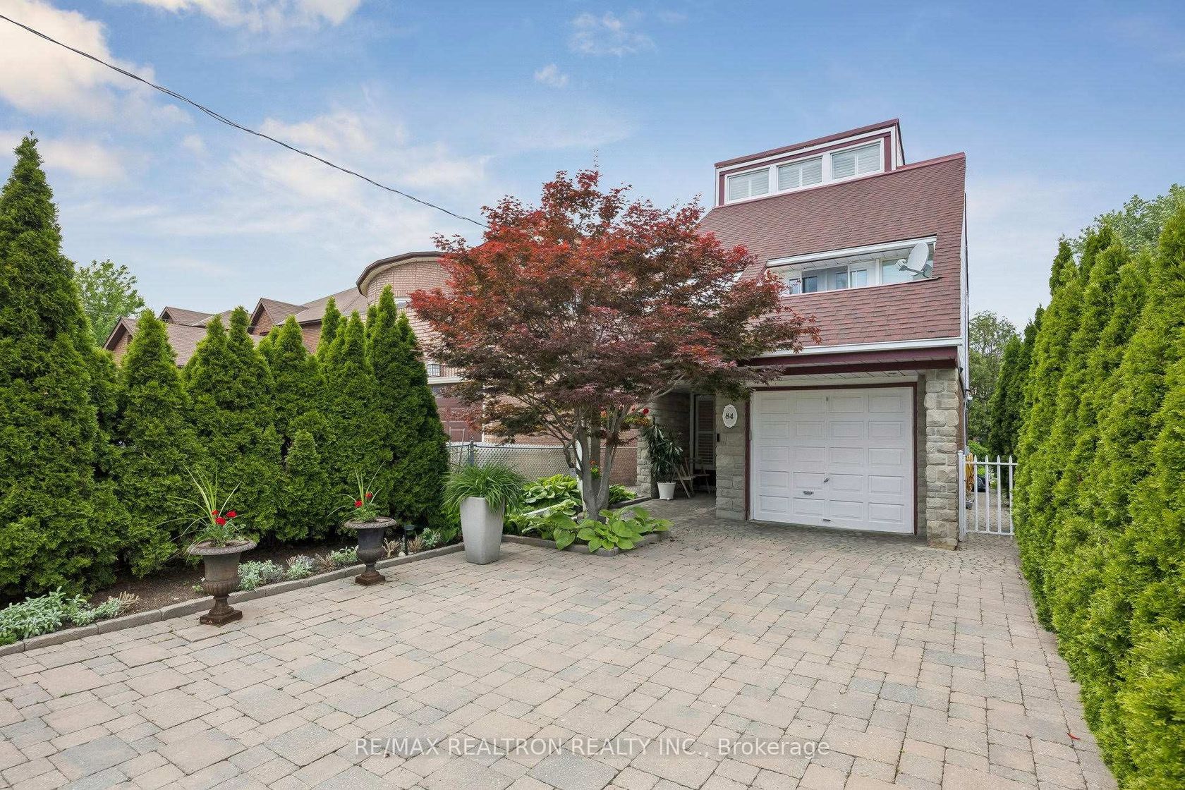 84 Connaught Avenue, Newtonbrook West, Toronto 