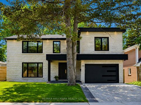 Photo 3 at 30 Kellythorne Drive, Donalda, Toronto