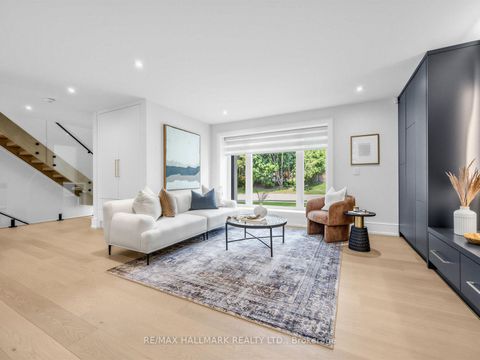 Photo 5 at 30 Kellythorne Drive, Donalda, Toronto
