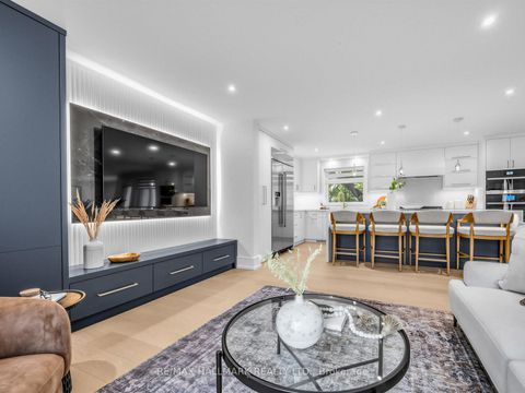 Photo 7 at 30 Kellythorne Drive, Donalda, Toronto