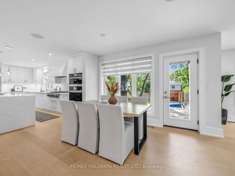 Photo 13 at 30 Kellythorne Drive, Donalda, Toronto