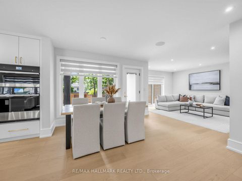 Photo 14 at 30 Kellythorne Drive, Donalda, Toronto