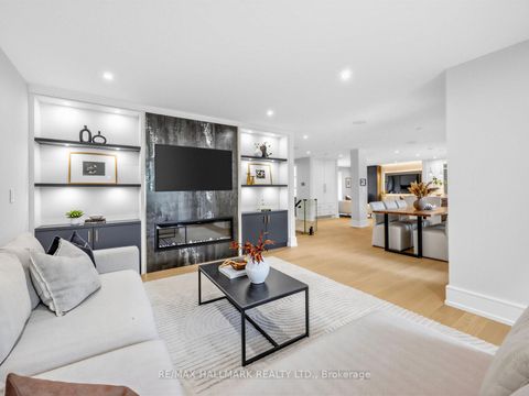 Photo 16 at 30 Kellythorne Drive, Donalda, Toronto