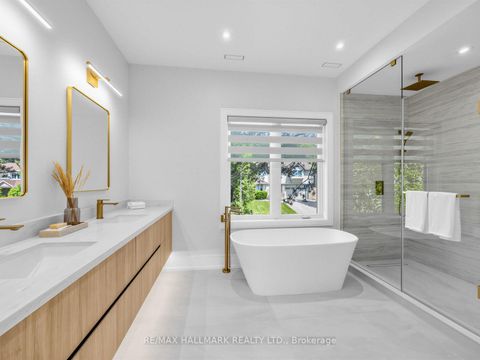 Photo 25 at 30 Kellythorne Drive, Donalda, Toronto