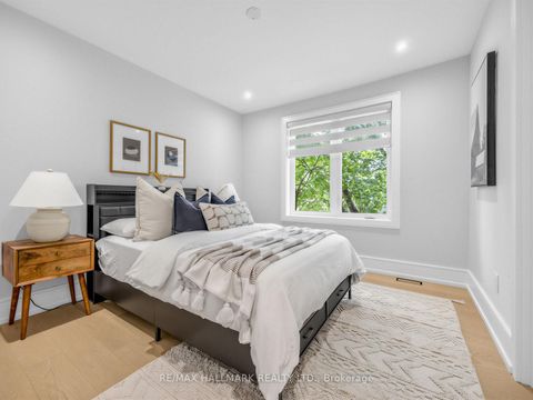 Photo 29 at 30 Kellythorne Drive, Donalda, Toronto