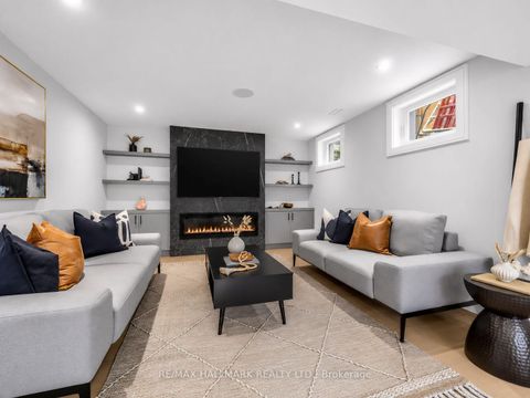 Photo 36 at 30 Kellythorne Drive, Donalda, Toronto