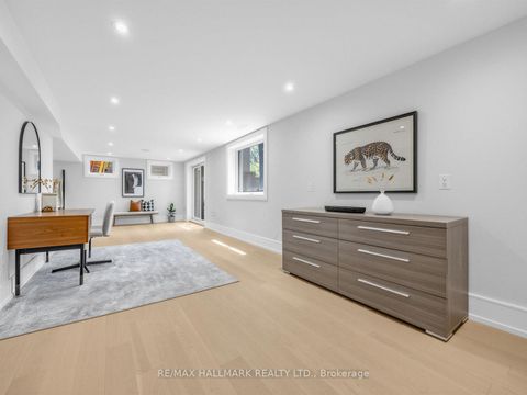 Photo 38 at 30 Kellythorne Drive, Donalda, Toronto