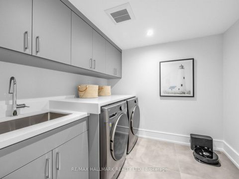 Photo 41 at 30 Kellythorne Drive, Donalda, Toronto