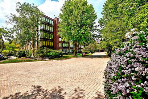 Photo 2 at 321 - 255 The Donway West, Don Mills, Toronto