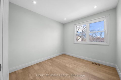 Photo 10 at 60 HEATHER Street, Sunnidale, Barrie