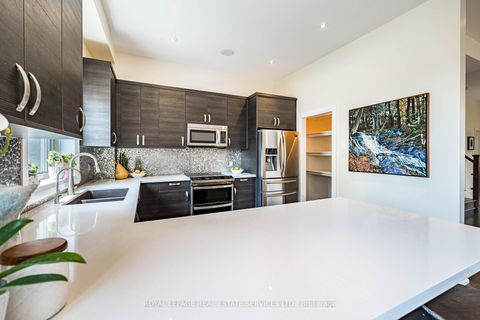 Photo 9 at 31 James Street, Long Branch, Toronto