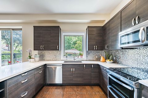 Photo 11 at 31 James Street, Long Branch, Toronto
