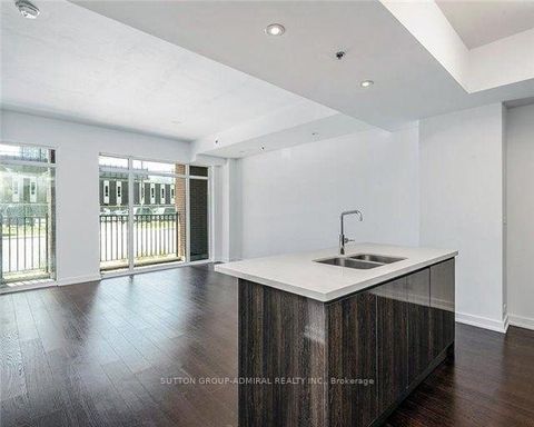 Photo 1 at TH02 - 220 George Street, Moss Park, Toronto
