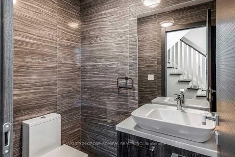 Photo 2 at TH02 - 220 George Street, Moss Park, Toronto