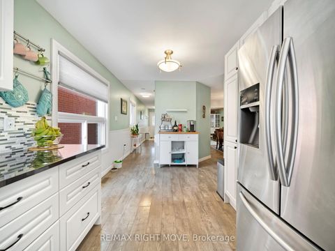 Photo 12 at 42 Sundew Drive, Holly, Barrie