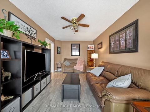 Photo 17 at 42 Sundew Drive, Holly, Barrie