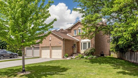 Photo 2 at 178 Roseborough Crescent, Uplands, Vaughan