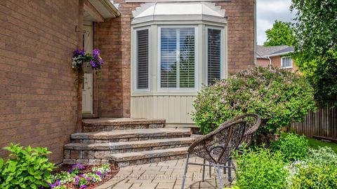 Photo 5 at 178 Roseborough Crescent, Uplands, Vaughan