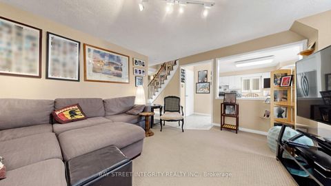 Photo 9 at 178 Roseborough Crescent, Uplands, Vaughan