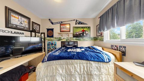 Photo 31 at 178 Roseborough Crescent, Uplands, Vaughan