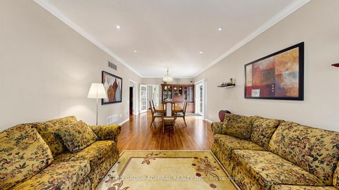 Photo 3 at 51 Faye Court, Yorkhill, Vaughan