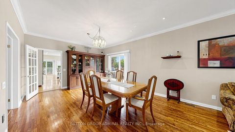 Photo 5 at 51 Faye Court, Yorkhill, Vaughan