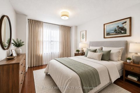 Photo 7 at 1509 - 100 Quebec Avenue, High Park North, Toronto