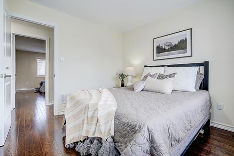 Photo 35 at 22 Pelister Drive, Greensborough, Markham