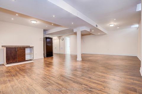 Photo 38 at 22 Pelister Drive, Greensborough, Markham