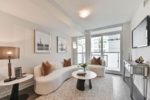 Photo 12 at 606 - 125 Redpath Avenue, Mount Pleasant West, Toronto